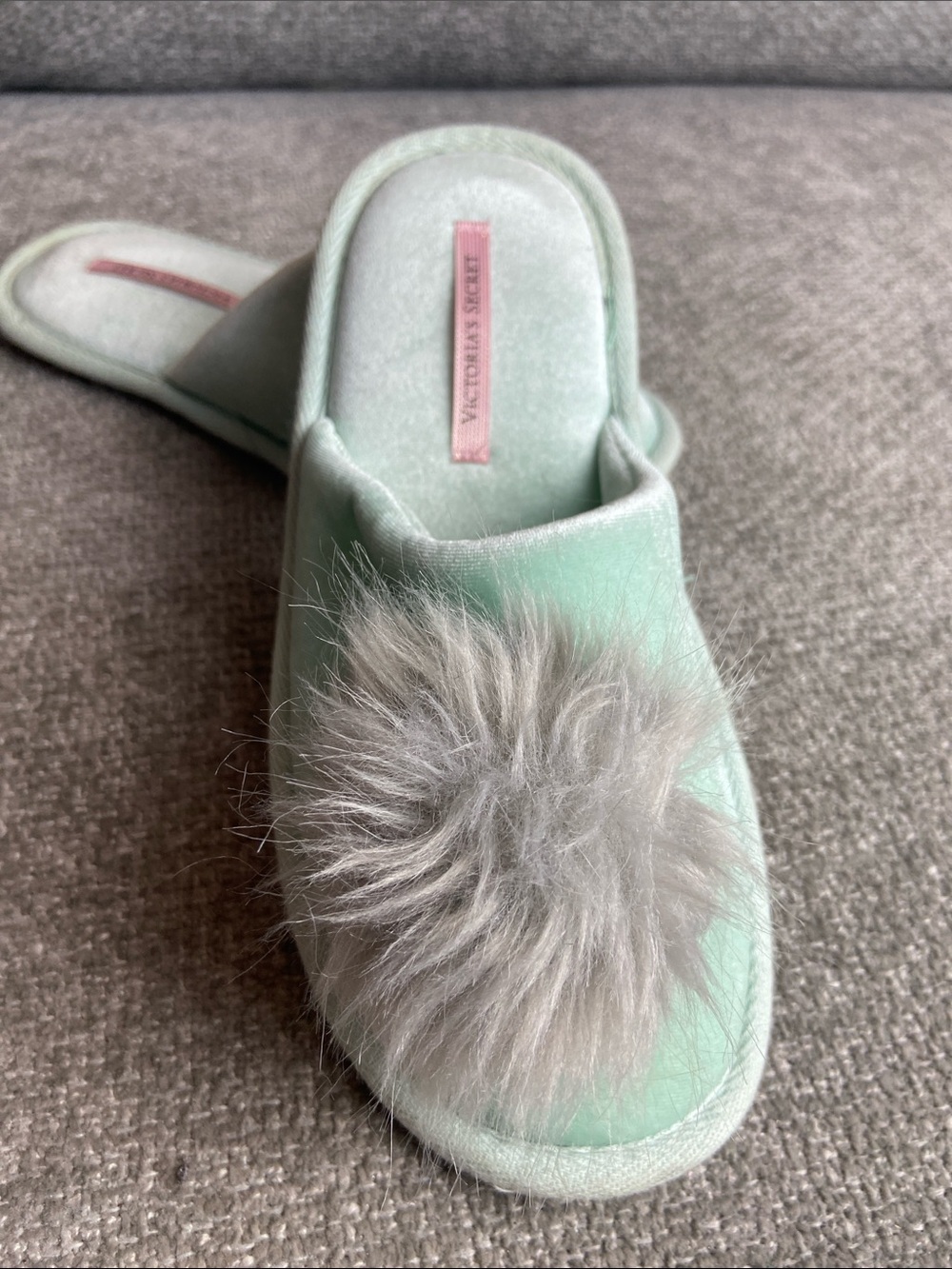 Victoria's Secret Mint Green Pom-Pom Slide Slippers size S